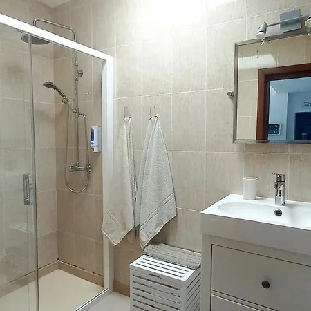 卡斯塔马尔公寓 *